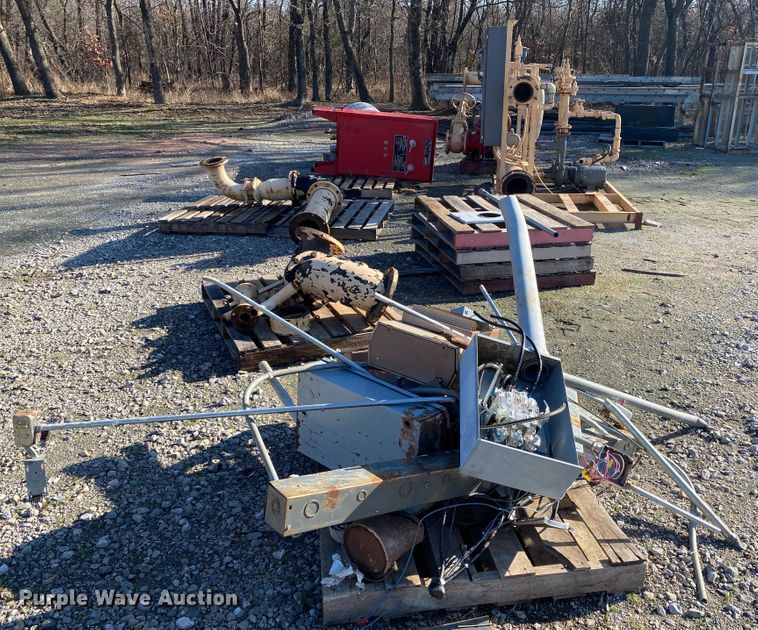 image for item DL6811 Water pump