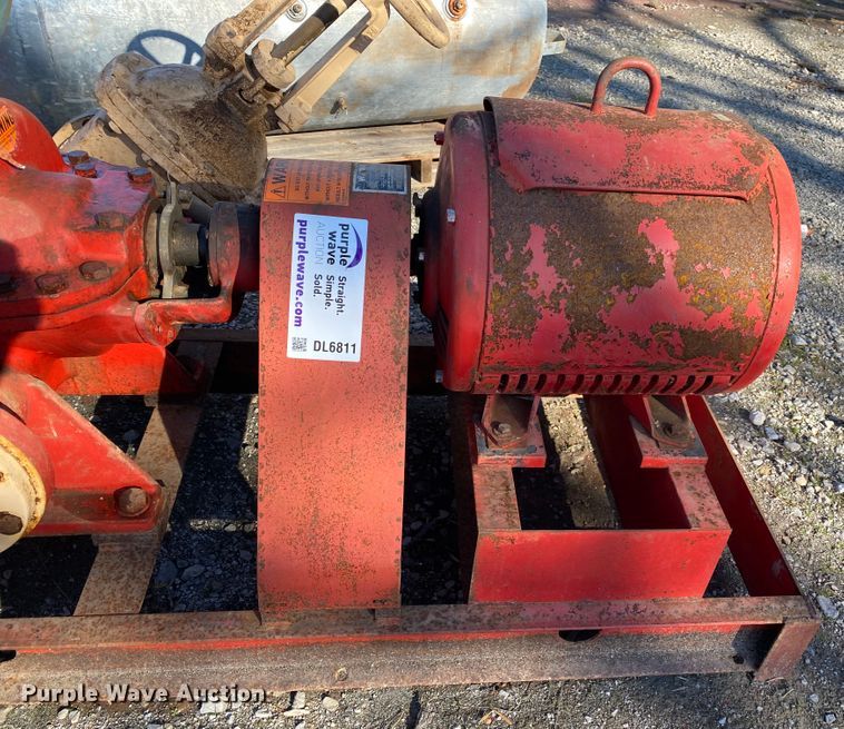 image for item DL6811 Water pump