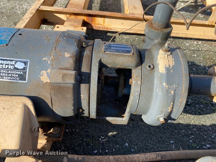 image for item DL6811 Water pump