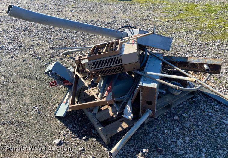 image for item DL6811 Water pump