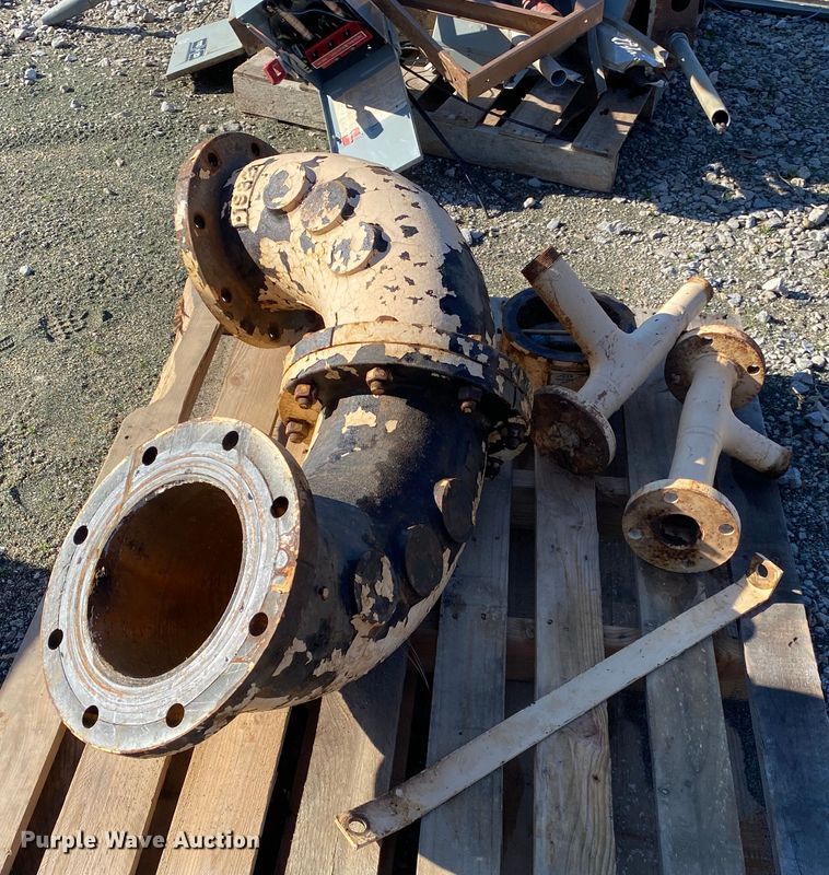 image for item DL6811 Water pump