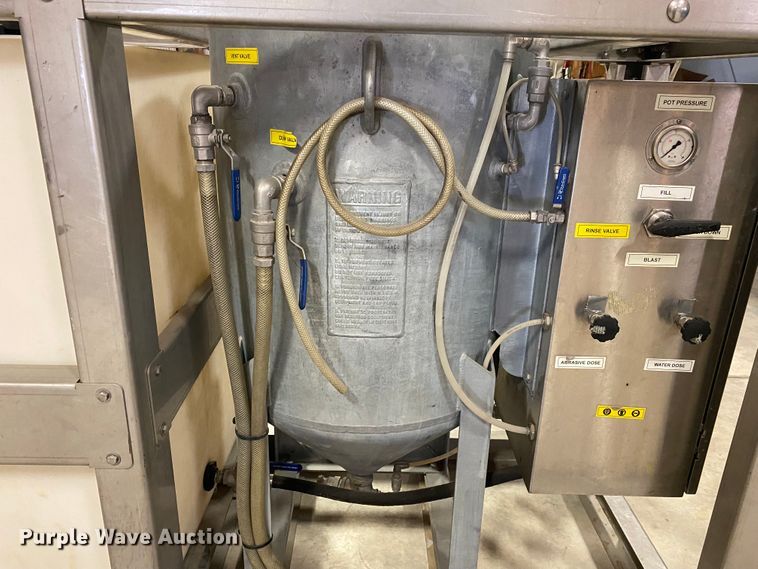 image for item DL6812 Graco EcoQuip EQ600  abrasive blaster