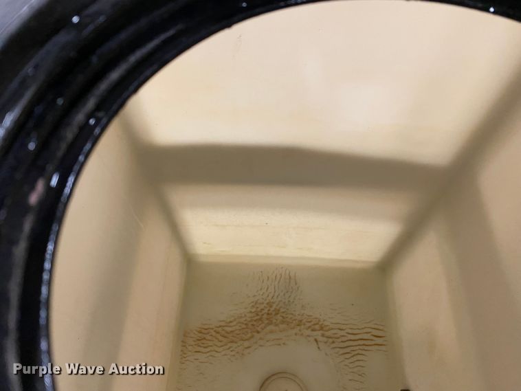 image for item DL6812 Graco EcoQuip EQ600  abrasive blaster