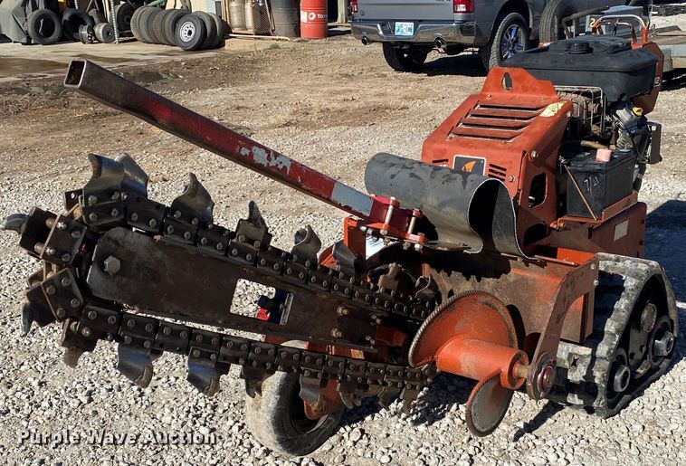 image for item DL6821 2009 Ditch Witch RT12  trencher