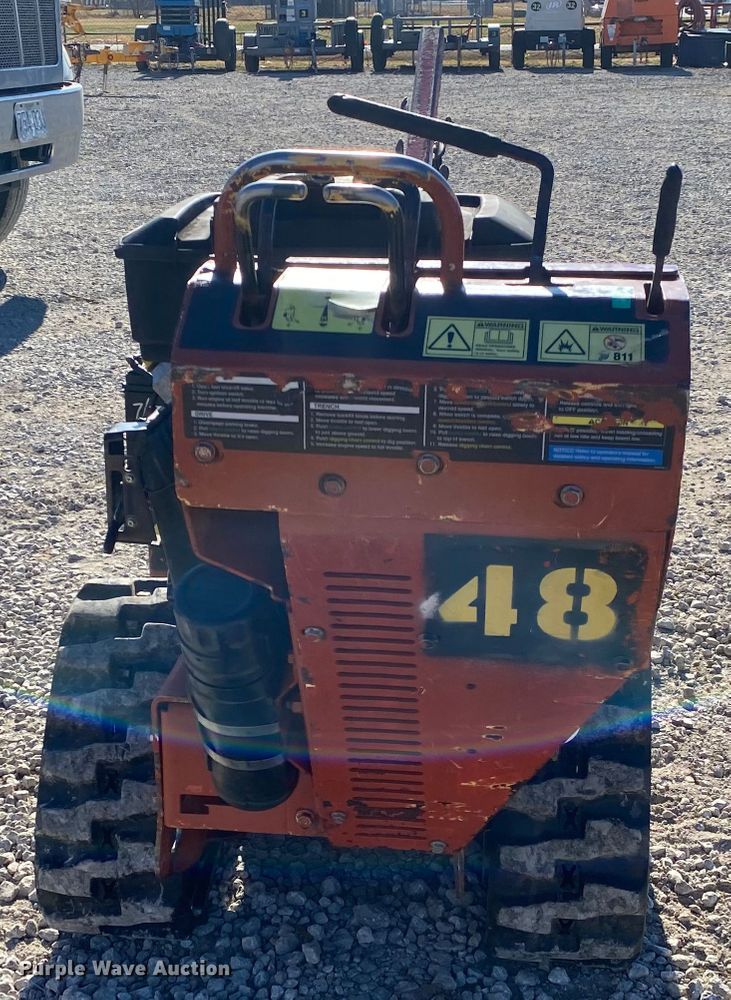 image for item DL6821 2009 Ditch Witch RT12  trencher