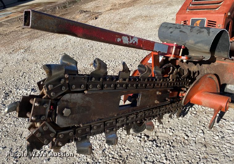 image for item DL6821 2009 Ditch Witch RT12  trencher