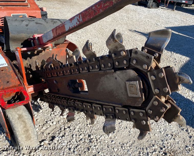 image for item DL6821 2009 Ditch Witch RT12  trencher