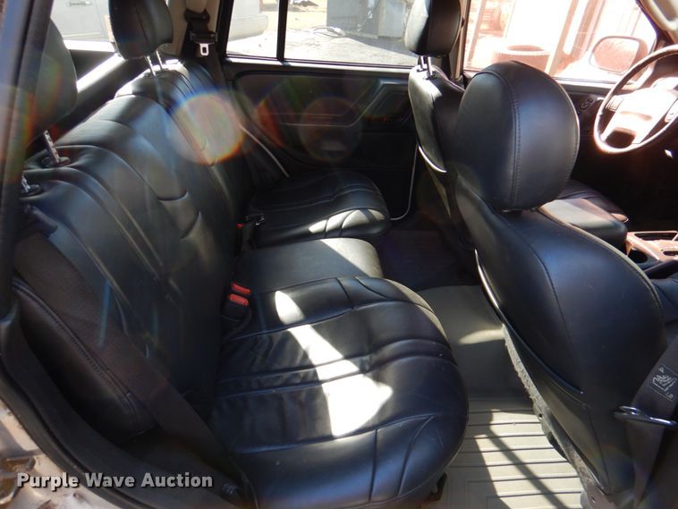 image for item DL6835 2002 Jeep Grand Cherokee  SUV