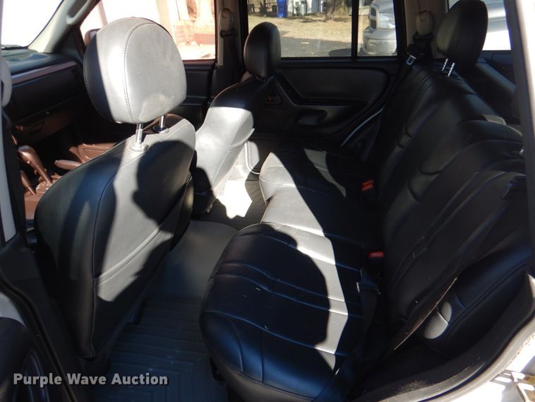 image for item DL6835 2002 Jeep Grand Cherokee  SUV