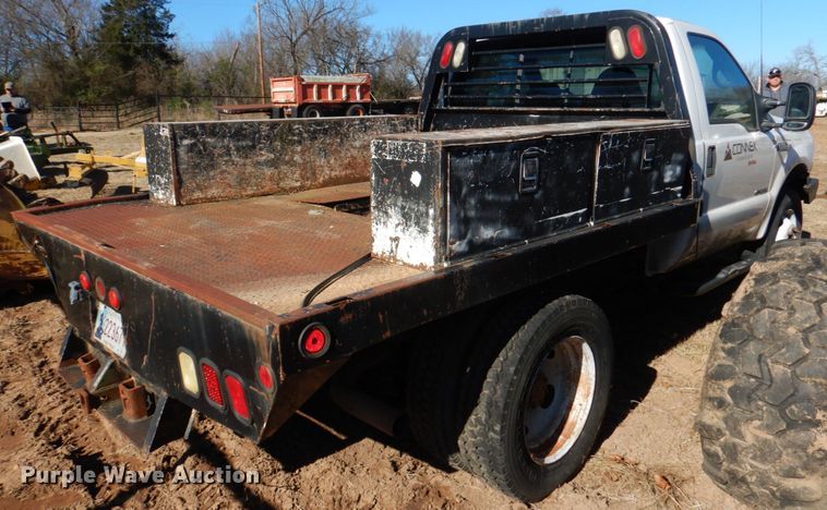 image for item DL6839 2000 Ford F550 Super Duty  flatbed truck