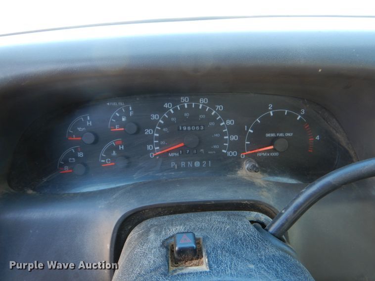 image for item DL6839 2000 Ford F550 Super Duty  flatbed truck