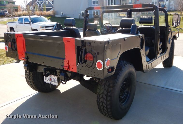 image for item DM0738 1994 Am General Humvee  SUV