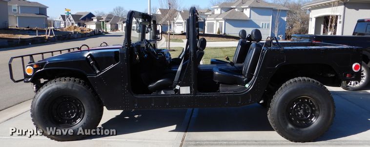 image for item DM0738 1994 Am General Humvee  SUV