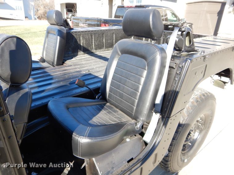 image for item DM0738 1994 Am General Humvee  SUV