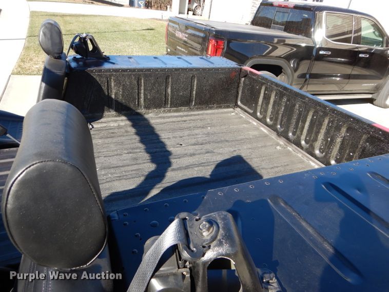 image for item DM0738 1994 Am General Humvee  SUV