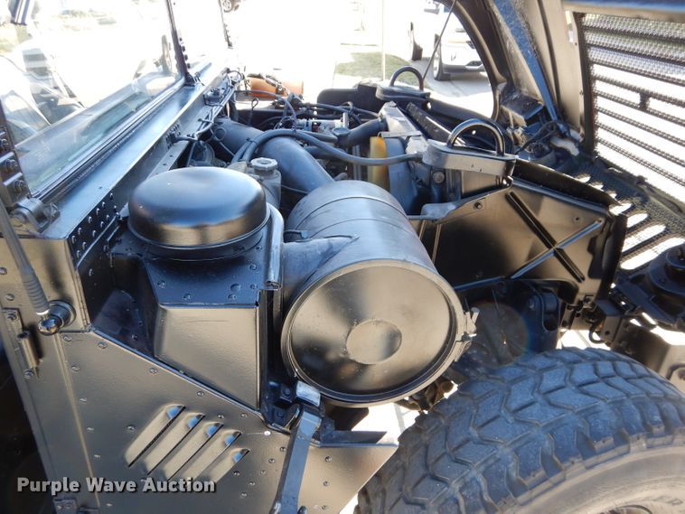 image for item DM0738 1994 Am General Humvee  SUV