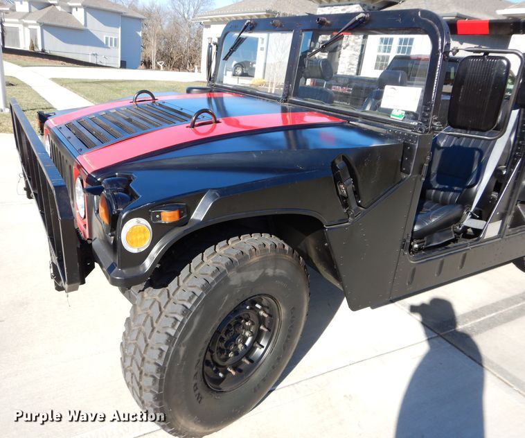 image for item DM0738 1994 Am General Humvee  SUV