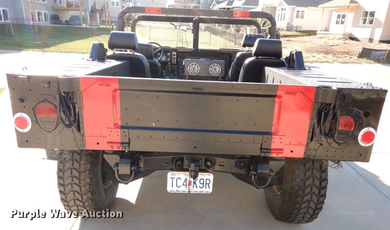 image for item DM0738 1994 Am General Humvee  SUV