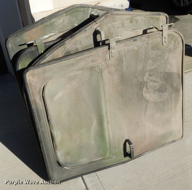 image for item DM0738 1994 Am General Humvee  SUV