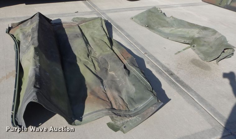 image for item DM0738 1994 Am General Humvee  SUV