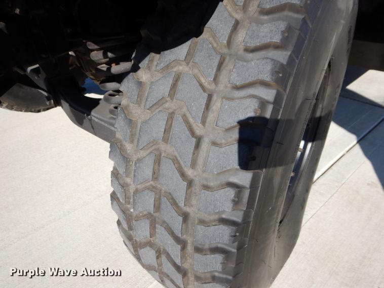 image for item DM0738 1994 Am General Humvee  SUV