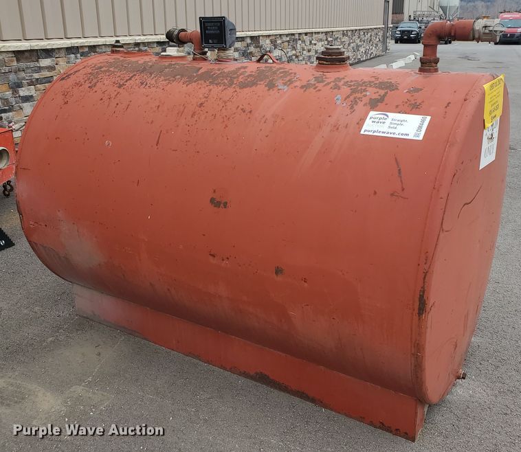 image for item DM4460 Oil tank