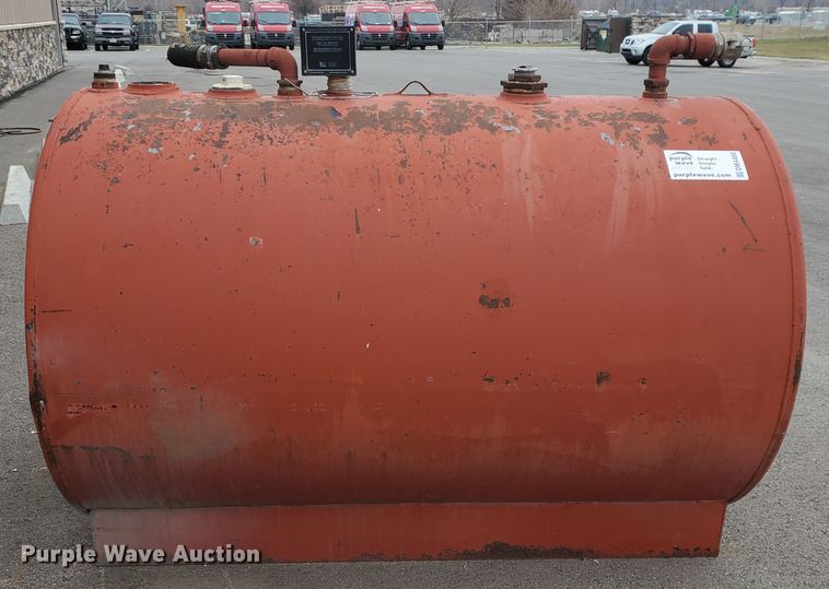 image for item DM4460 Oil tank