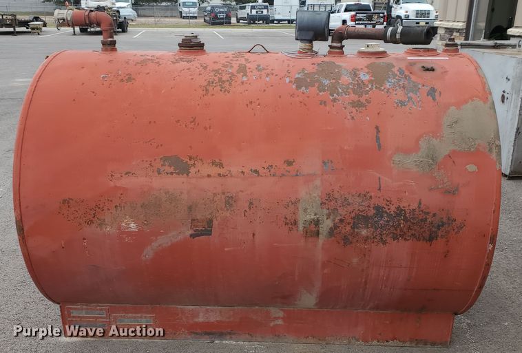 image for item DM4460 Oil tank