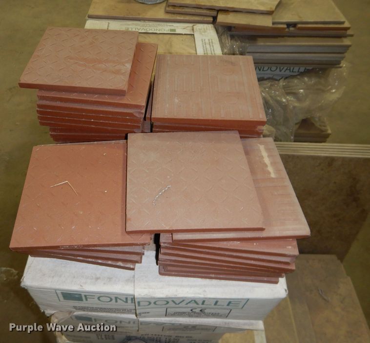 image for item DM4464 Ceramic tile