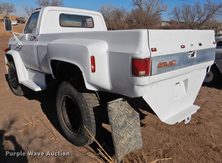 image for item DN0094 1981 GMC C60  truck