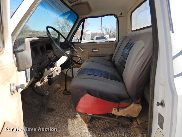 image for item DN0094 1981 GMC C60  truck