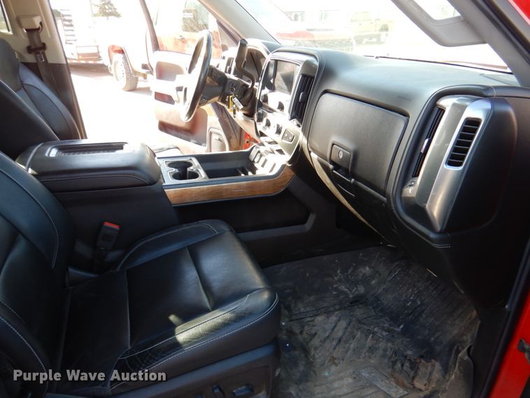 image for item DN2556 2018 Chevrolet Silverado 1500  Crew Cab pickup truck