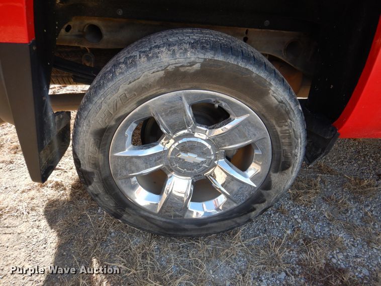 image for item DN2556 2018 Chevrolet Silverado 1500  Crew Cab pickup truck