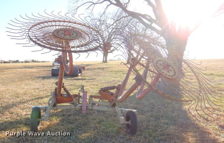 image for item DN2624 Tonutti  hay rake