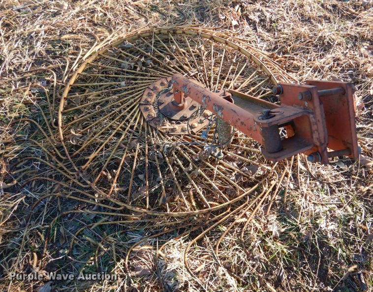 image for item DN2624 Tonutti  hay rake
