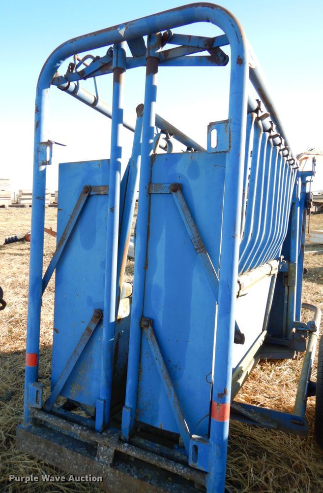 image for item DN2626 Priefert SC93  squeeze chute