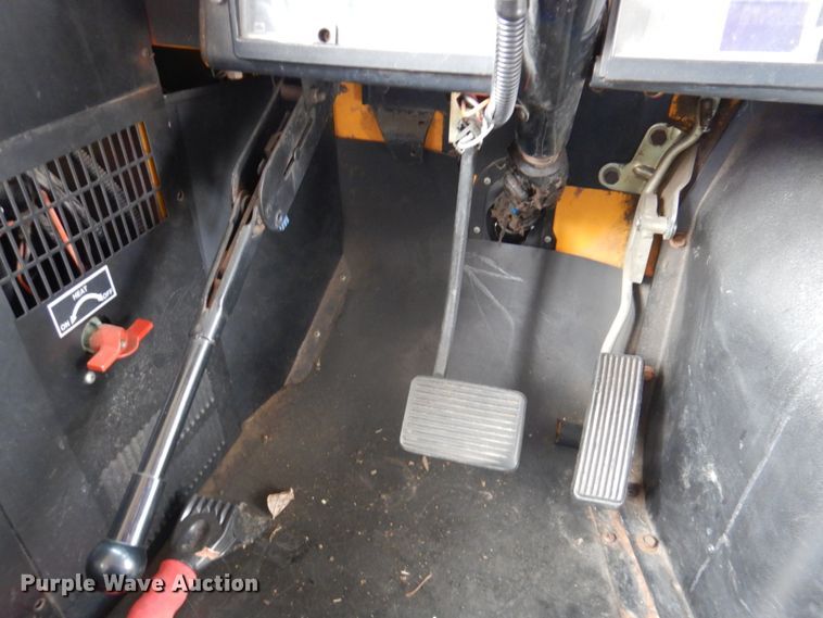 image for item DN2644 1996 International 3800  school bus