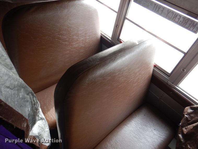 image for item DN2644 1996 International 3800  school bus