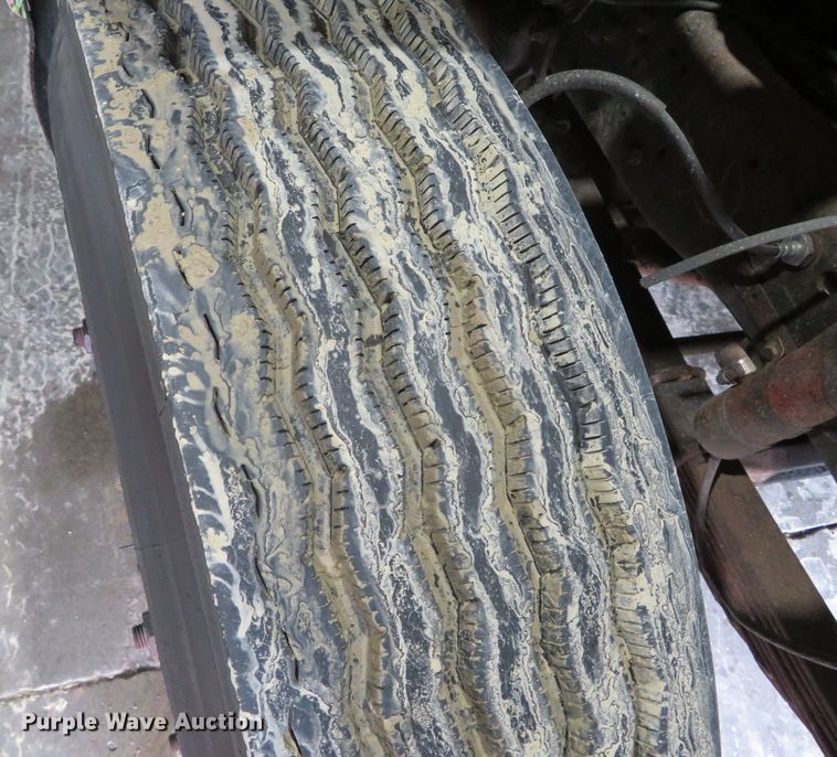 image for item DN7856 1980 Ford 7000  scissor lift truck