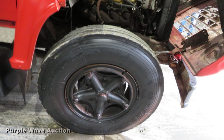 image for item DN7856 1980 Ford 7000  scissor lift truck