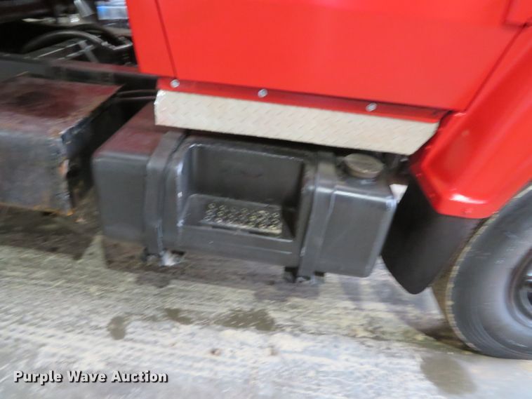 image for item DN7856 1980 Ford 7000  scissor lift truck