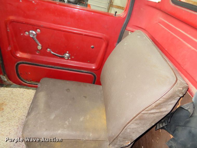 image for item DN7856 1980 Ford 7000  scissor lift truck