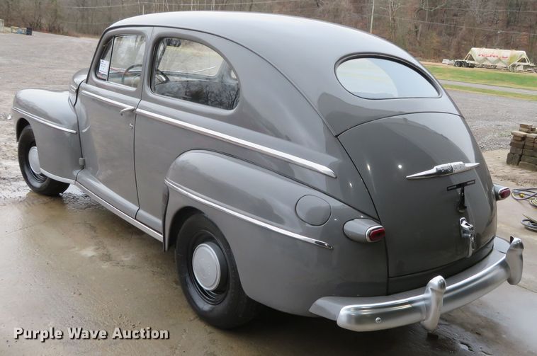 image for item DN7857 1948 Ford Super Deluxe