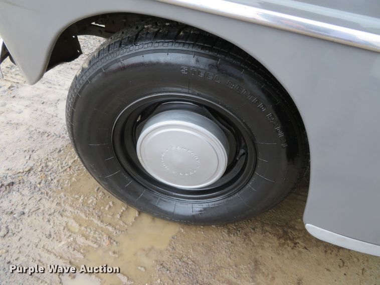 image for item DN7857 1948 Ford Super Deluxe