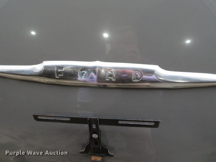 image for item DN7857 1948 Ford Super Deluxe