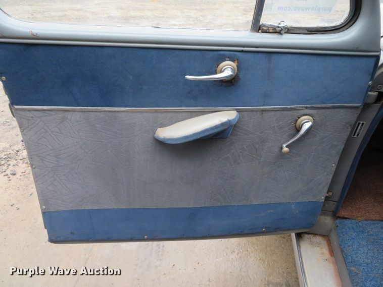 image for item DN7857 1948 Ford Super Deluxe