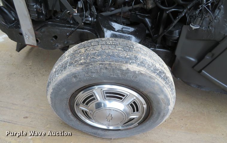 image for item DN7858 1990 Chevrolet S10  with 1926 Ford truck body