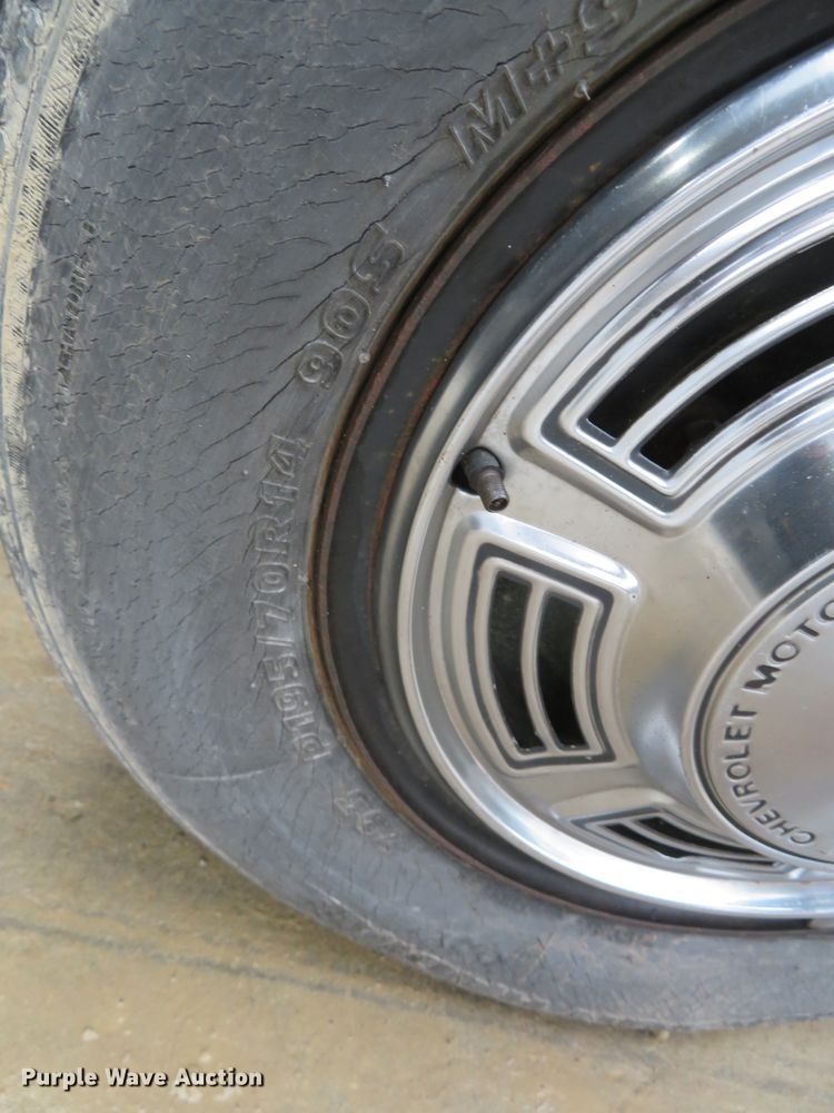 image for item DN7858 1990 Chevrolet S10  with 1926 Ford truck body