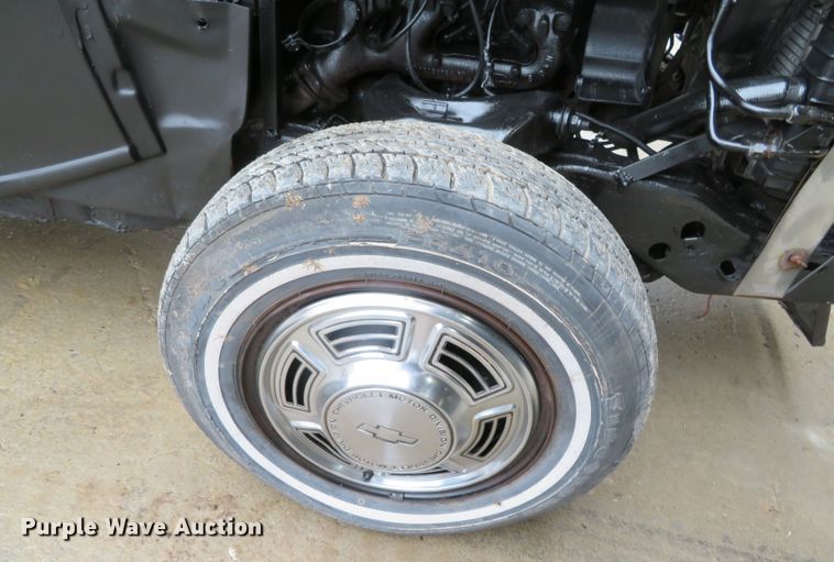 image for item DN7858 1990 Chevrolet S10  with 1926 Ford truck body