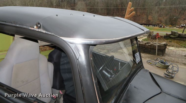 image for item DN7858 1990 Chevrolet S10  with 1926 Ford truck body
